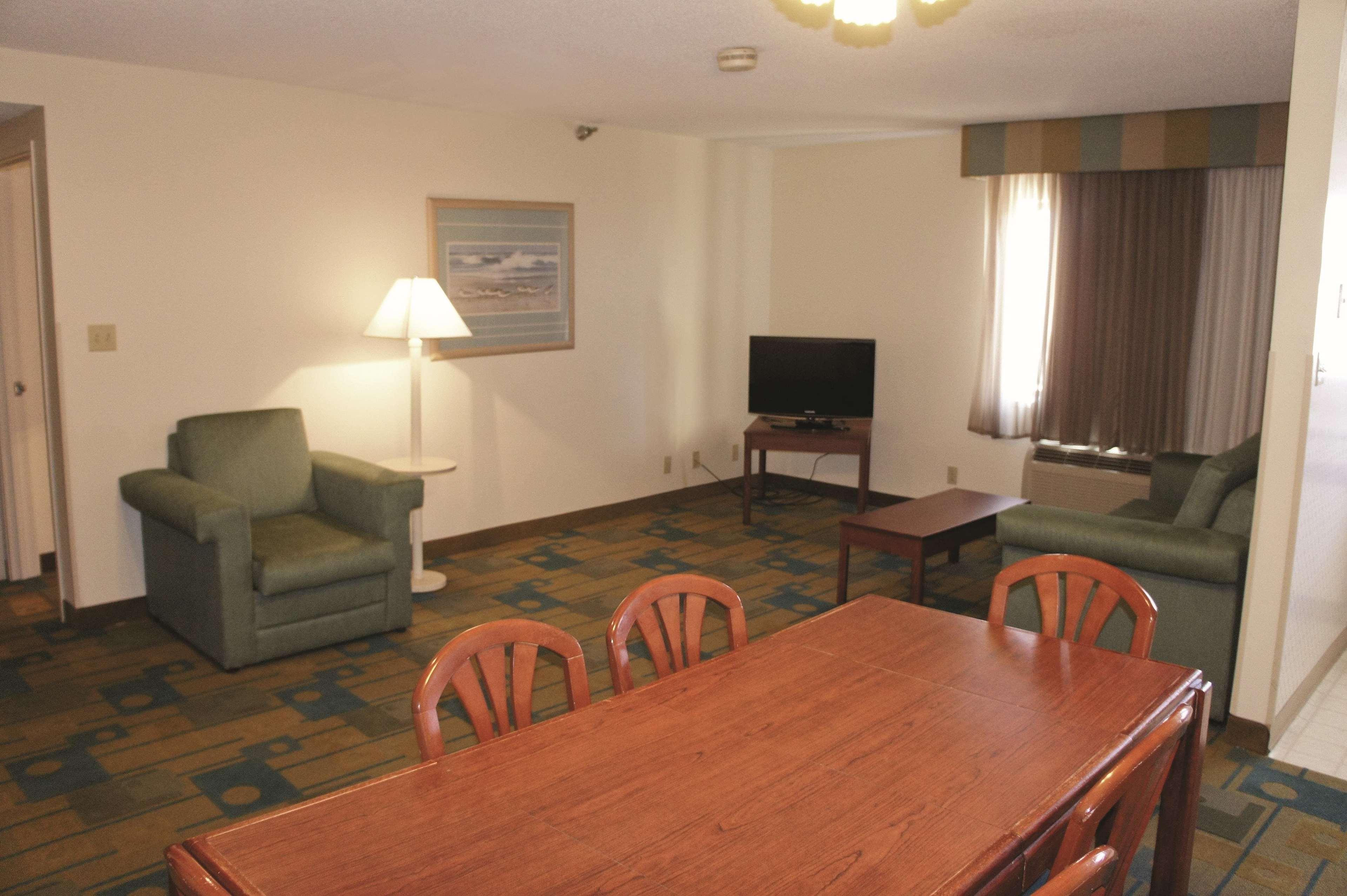 Hotel La Quinta By Wyndham Des Moines West Clive Zewnętrze zdjęcie