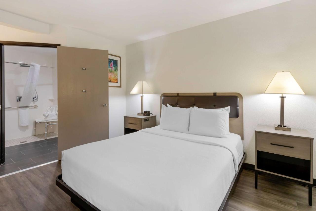 Hotel La Quinta By Wyndham Des Moines West Clive Zewnętrze zdjęcie